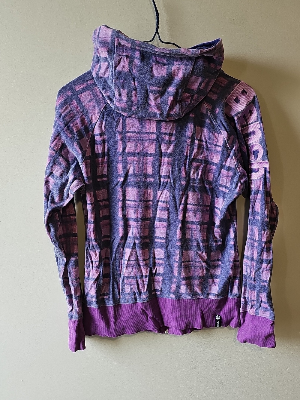 Bench Large Purple & Pink Plaid Zip Hoodie Jacket - Picture 4 of 7